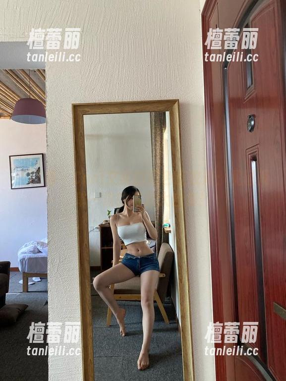 微密圈 - Cool文茜的蓝色连衣裙：见证简单一裙的资源大合集！