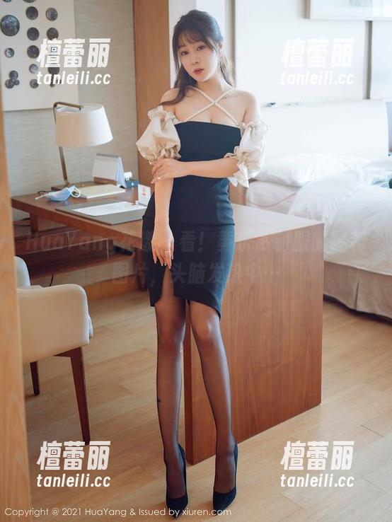 HuaYang花漾 - 看！黄乐然制服的福利图片，头脑发热中…
