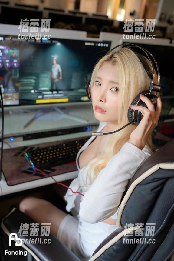 最新双马尾，Hyoyeon(김효연)再次证实了流行不分年龄，美图看完我都感觉自己要试一下这发型了！