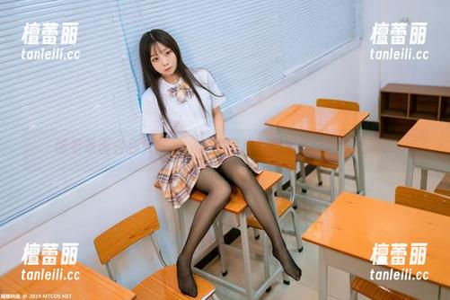 喵糖映画白色死库水，美图背后藏着那些泳圈的心事...