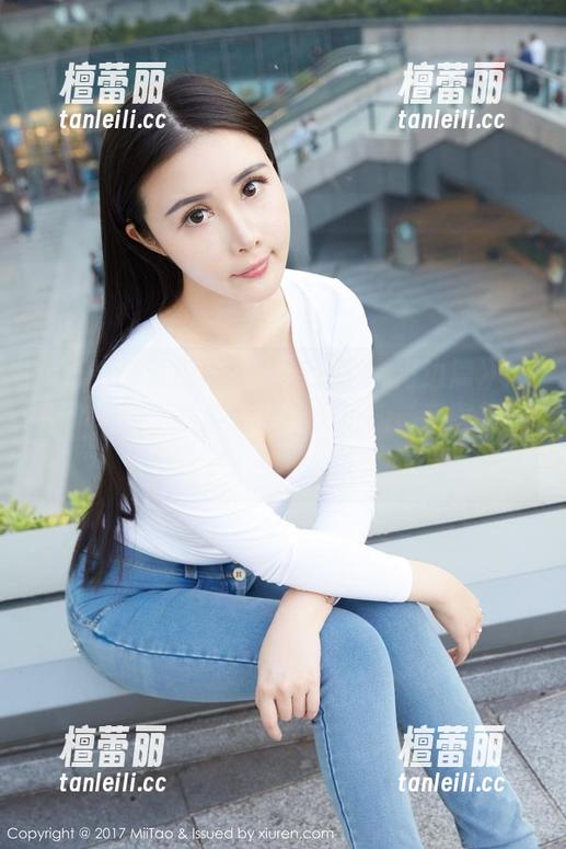 MiiTao蜜桃社 - 图库分享《海边篇》：温心怡哟，快来看我和海浪的‘亲密接触’！