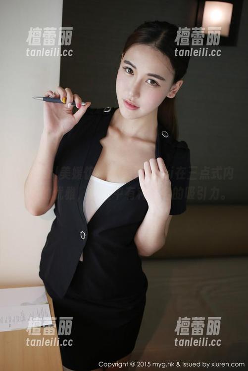 MyGirl美媛馆 - 糯美子Mini在三点式内衣中的优雅，原图中有种莫名的吸引力。