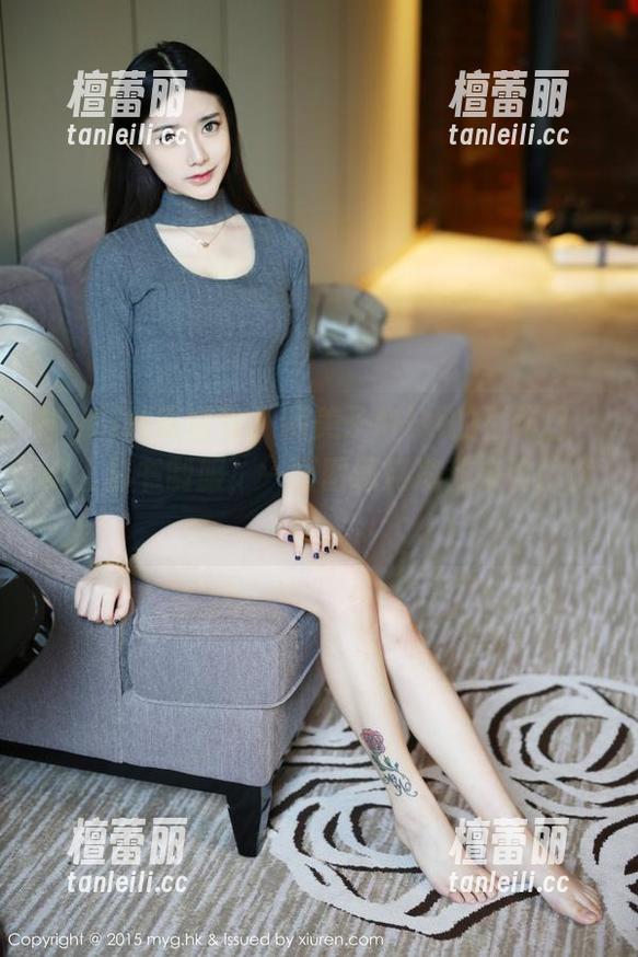 MyGirl美媛馆 - 糯美子Mini的工作日：穿上秘书制服，一幅图册用凌乱来诠释优雅。