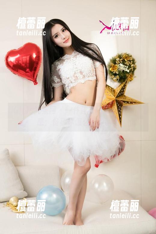 UGirls尤果网 - 一件连衣裙带来的私拍灵感：佟蔓你怎么做到的？