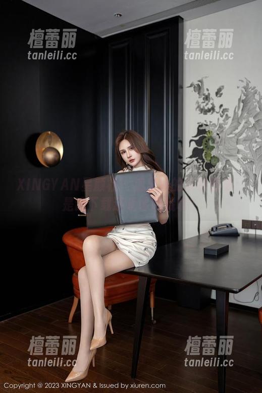 XINGYAN星颜社 - 潘思沁的泳装图集：是该下载还是该收藏呢？