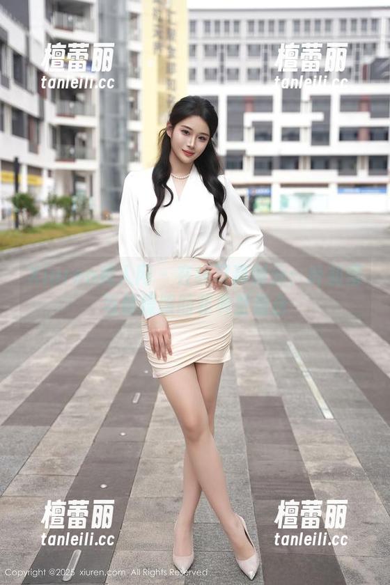 Xiuren秀人网 - 在线写真时分：叶初雪与体操服的非典型组合