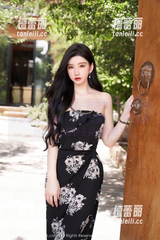 Xiuren秀人网 - 这一组图集，司妃SL的体操服没有圣光，只有真实！真搞不懂为什么会让我想去报健身班？