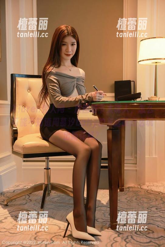 Xiuren秀人网 - 原图细节太诱人，怎么可能不知道周慕汐baby的灰丝能这么玩出新花样？