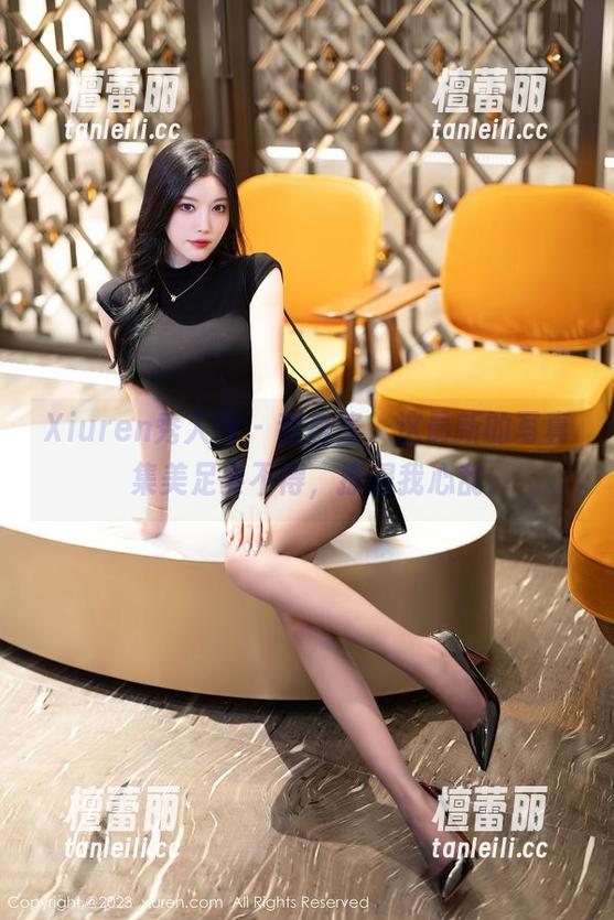 Xiuren秀人网 - 甜白酱，这最新的写真集美足要不得，撩得我心乱