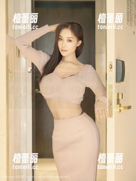 Xiuren秀人网 - 田小燕Vicky的长腿美图合集，腿部秀场，谁敢说不怕被比下去！