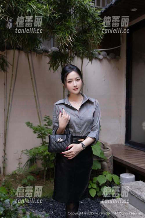 Xiuren秀人网 - 谭小灵的新尝试：美图中的死库水，让人有种奇怪的陶醉感？