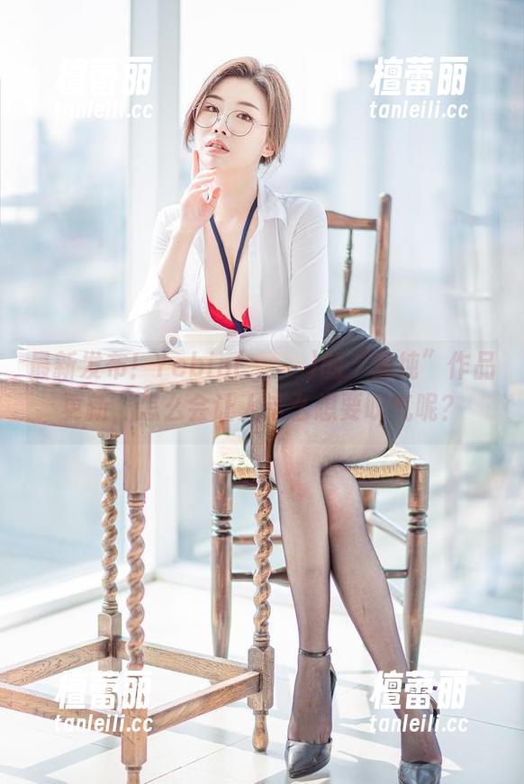 最新发布！Yebin(전예빈)的“清纯”作品更新，怎么会让人这么想要叹气呢？