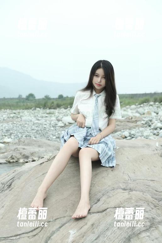 丛林女仆在线！eloise软软的写真，别问怎么看