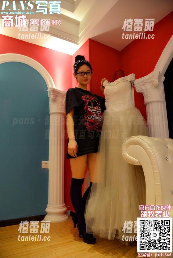 pans-美惠子 pans - 倒空无圣光,美惠子的死库水套图,两眼直勾勾的盯着