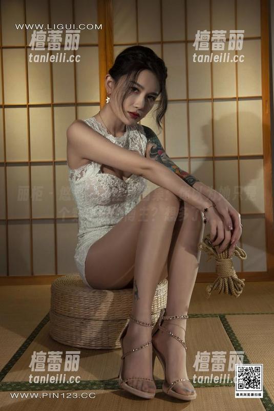 丽柜 - 悠悠泳装全套图集：你以为她只是个穿衣服的博主？想多了。