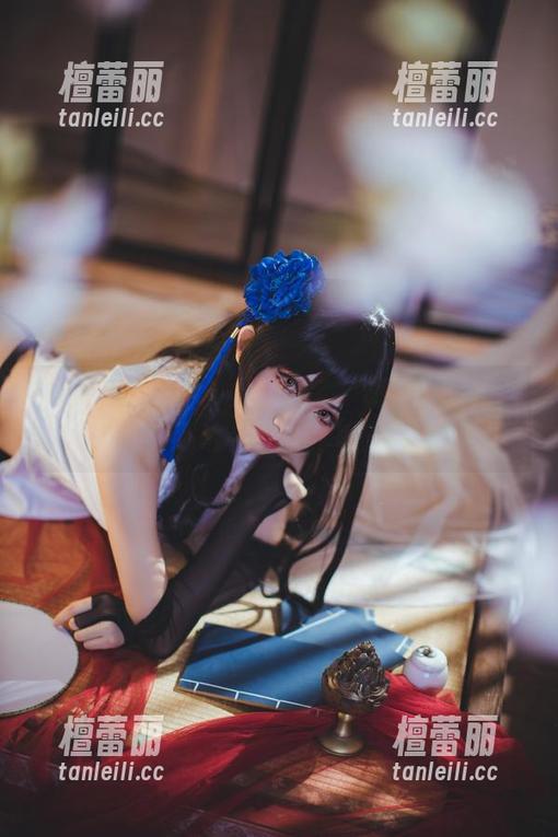 黑白写真合集：乖乖衣宝，最适合的姿态到底是什么样呢？