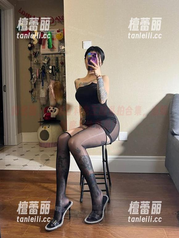 微密圈 - 卡通百科老王的私拍合集，透明到底是啥意思？
