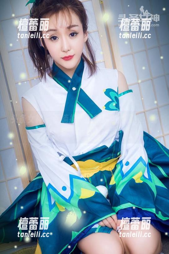头条女神 - 蔡楠推出最新瑜伽作品集：身体柔软，脑筋更活络！
