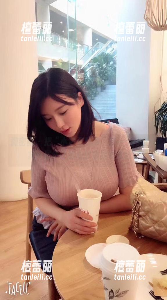 微密圈 - 把“小芯酱秘书”整一个网盘合集，居然让我心甘情愿地沉迷。