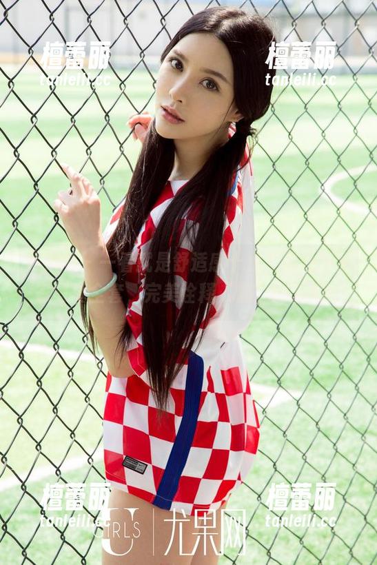 尤果网 - 一看就是舒适感十足，陈幼伊居家写真全套，完美诠释“懒”的艺术。