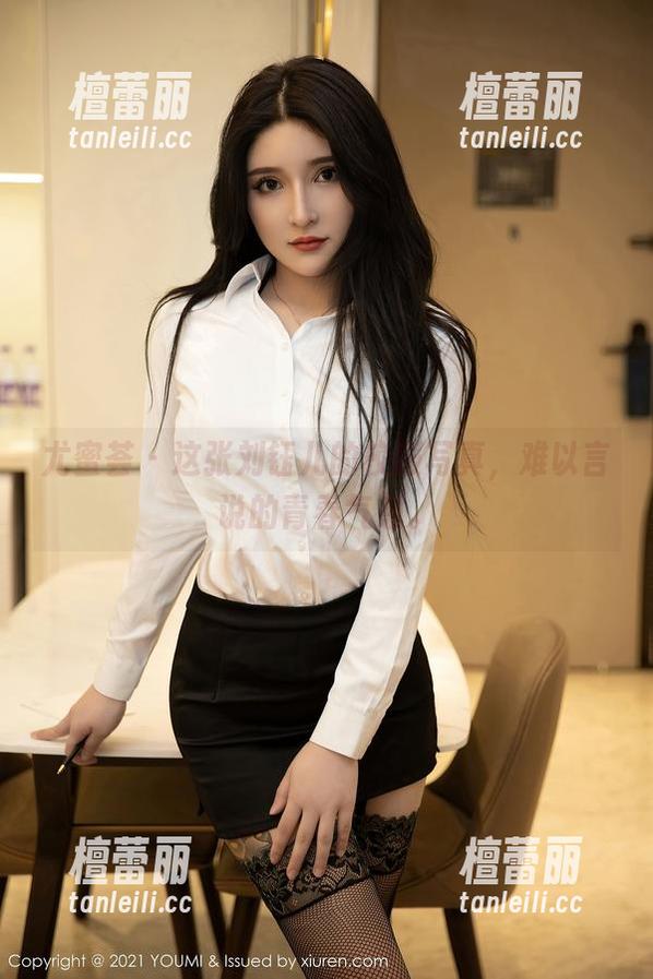 尤蜜荟 - 这张刘钰儿的校服写真，难以言说的青春气息。