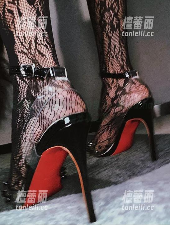 微密圈 - 这就是内衣的魔力：希希Gina的美图分享之旅