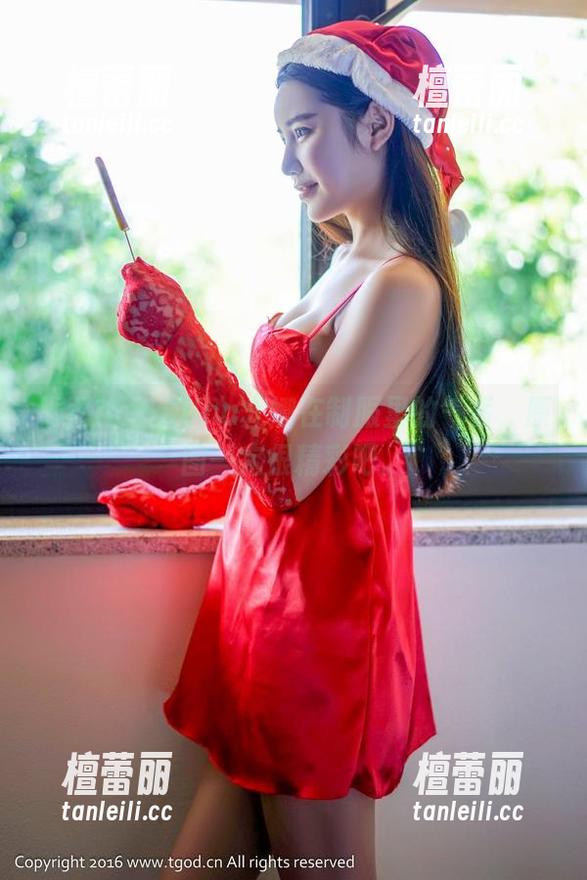 推女神 - 看Una尤娜在制服里的气质，原图一定很精彩吧。