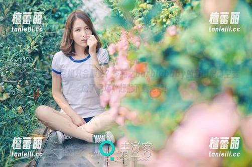 推女神-岑苑之barbiebaby 推女神 - 谁说空姐只会服务?岑苑之barbiebaby的套图把高空变成了秀场,赶紧下载走起!