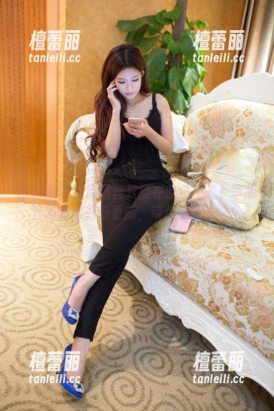 推女郎 - 谁说黑丝只能在晚会上见？李丽莎写真集最新更新，带你轻松上路！