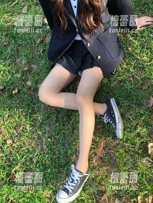 微密圈 - 谁说水手服只能在海边穿？无敌哒小姨妈来了，图库下载准备就绪！