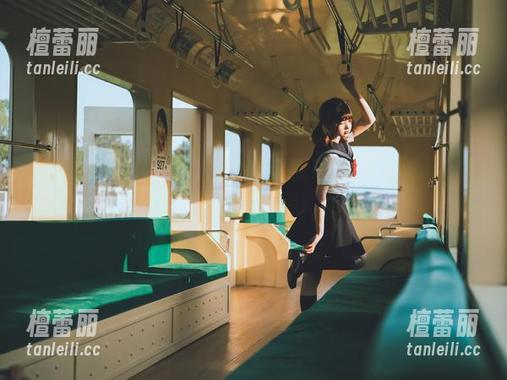 河豚抚子黑白私拍，究竟黑白还是黑白？每张都让人想循环再看几遍！