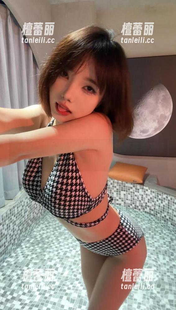 微密圈 - 长腿的原图：琳铛铛真有两米高吗？壁纸也太吓人了