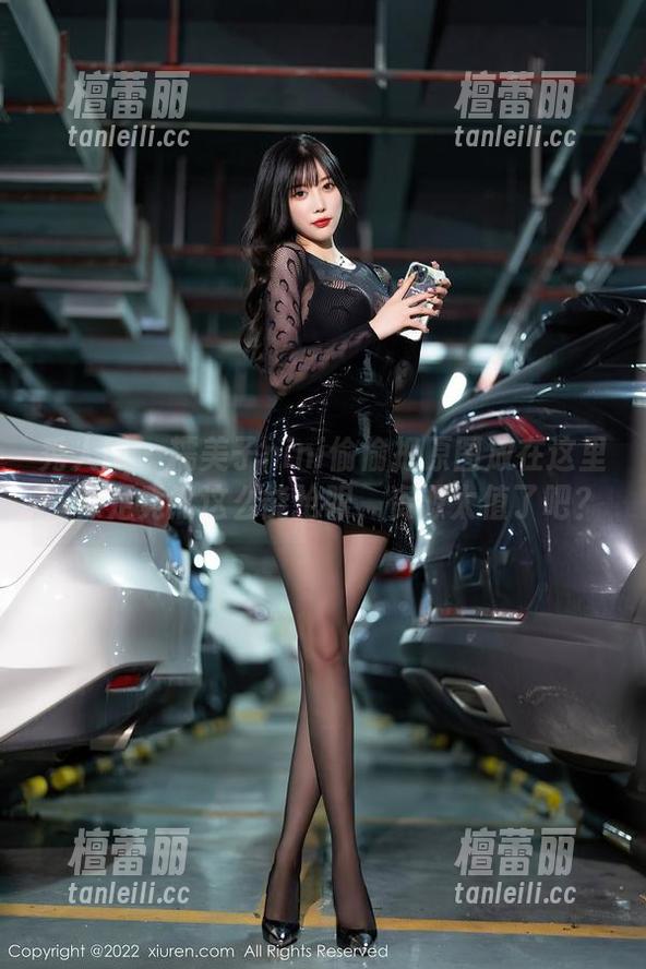 秀人网 - 糯美子nini偷偷把原图放在这里，裸足竟然这么能抢眼，资源太值了吧？