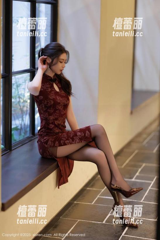 秀人网-金允珍呐 秀人网 - 金允珍呐的女仆:你的眼睛没骗你,图片很诱人!