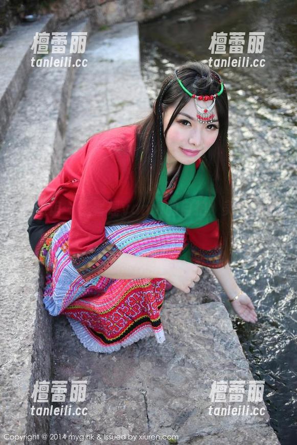 美媛馆 - 王馨瑶yanni的自拍：美图的另一种穿梭方式！