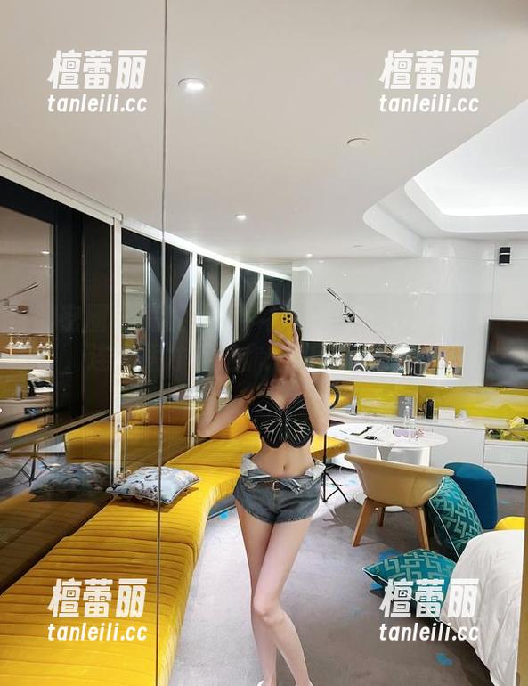 葛征 微密圈 - 高能提示:打开葛征的高清图集,连衣裙才不是你想的那样呃……。