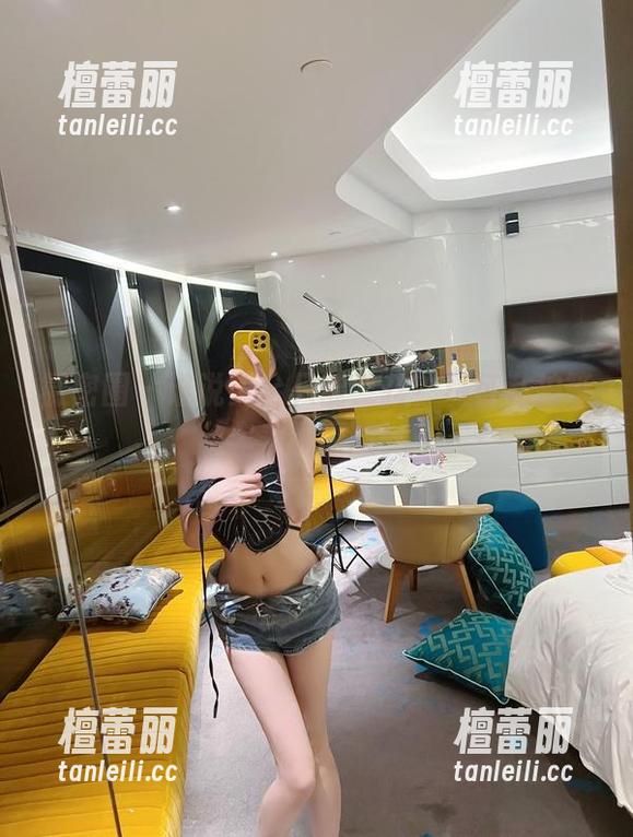微密圈 - 谁说天台只能二孩？葛征私拍等你来撩原图！