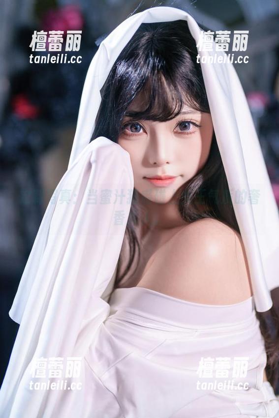 蜜汁猫裘 定制写真:当蜜汁猫裘碰上女王气质的奢香夫人。