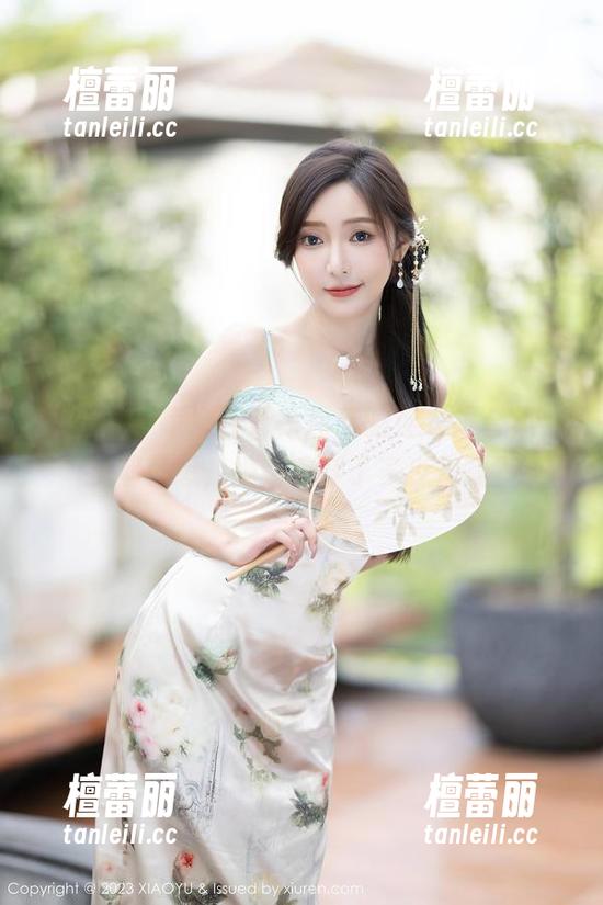 语画界-徐莉芝 语画界 - 每次点开徐莉芝的连衣裙合集,我都在想,她到底穿了多少件啊?