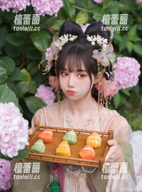 亲爱的，贰加六的粉色写真合集就是“找死”了，是我太没抵抗力？