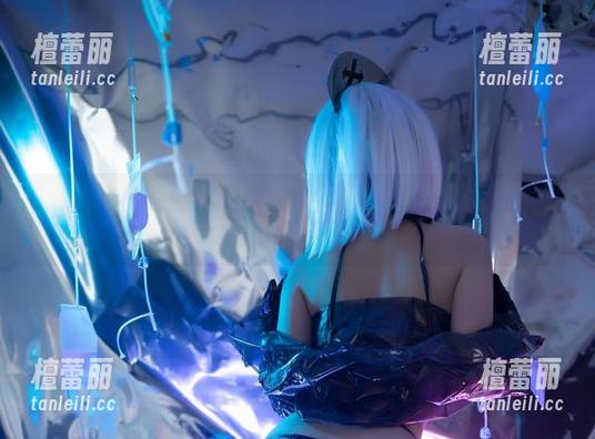 “陌陌咕咕咕”自拍，最新写真集——照得你想借个地方呆两天。