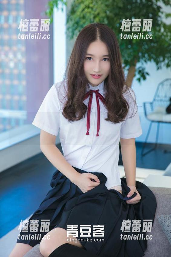 青豆客 - 巧妙的学妹写真，Abby王乔恩带你翻阅这组美图