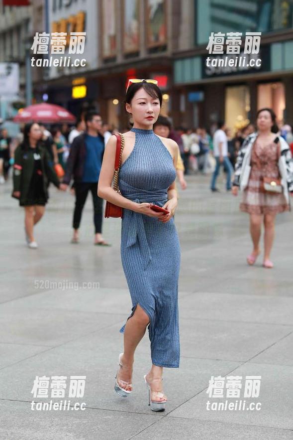 魔镜街拍 - 谁能想象，凯恩的套图居然让我心里涌动的不只是图像